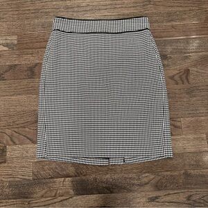 Banana Republic Houndstooth Pencil Skirt